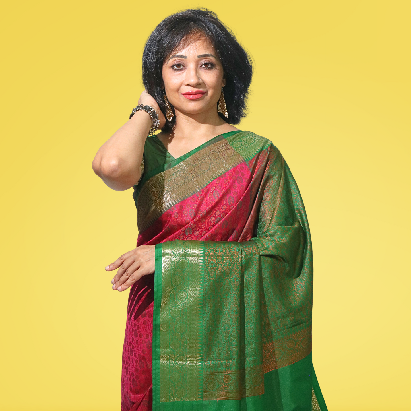 Saree Resham Tanchhui with blouse Magaenta with Green Border Pallu