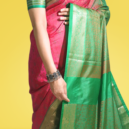 Saree Resham Tanchhui with blouse Magaenta with Green Border Pallu